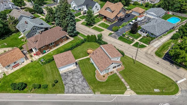521 Mccarthy Road, Lemont, IL 60439
