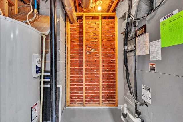 6420 Nell DR, Roanoke, VA 24019