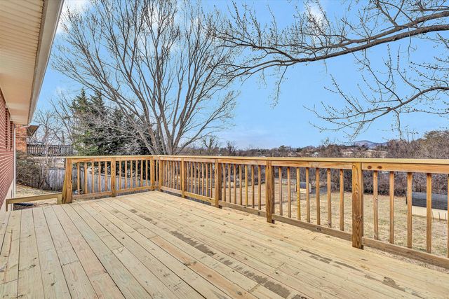 6420 Nell DR, Roanoke, VA 24019