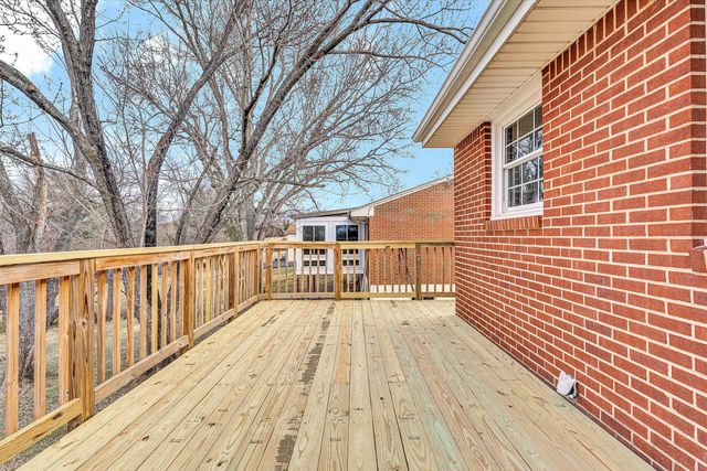 6420 Nell DR, Roanoke, VA 24019