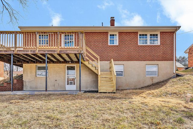 6420 Nell DR, Roanoke, VA 24019