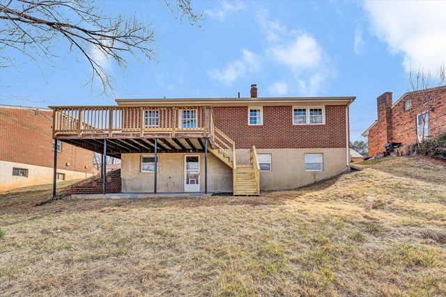 6420 Nell DR, Roanoke, VA 24019