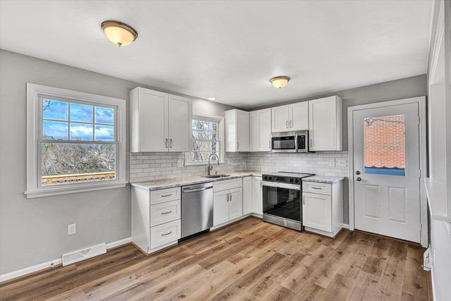 6420 Nell DR, Roanoke, VA 24019