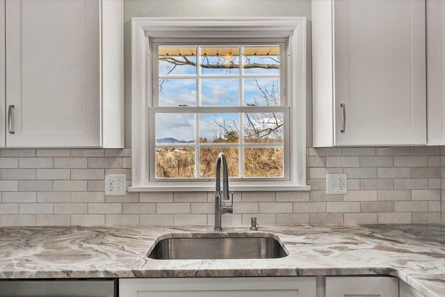 6420 Nell DR, Roanoke, VA 24019