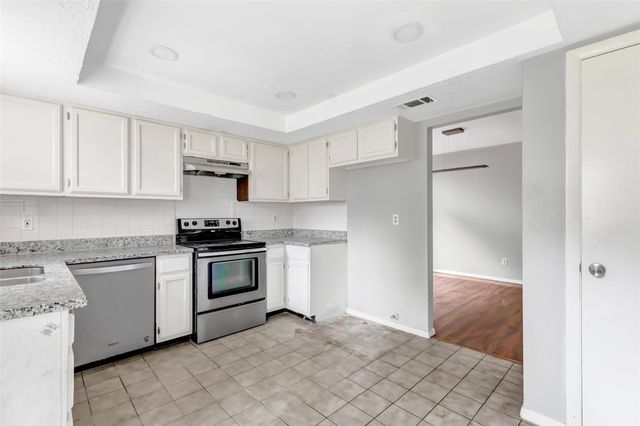 8415 Apothecary Lane, Houston, TX 77064