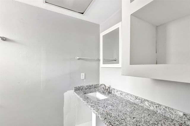 8415 Apothecary Lane, Houston, TX 77064
