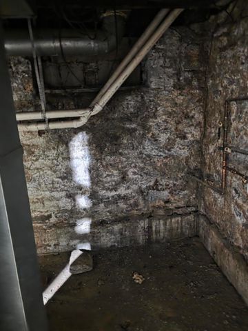 108 W 7th Street, Newport, KY 41071