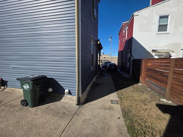 108 W 7th Street, Newport, KY 41071