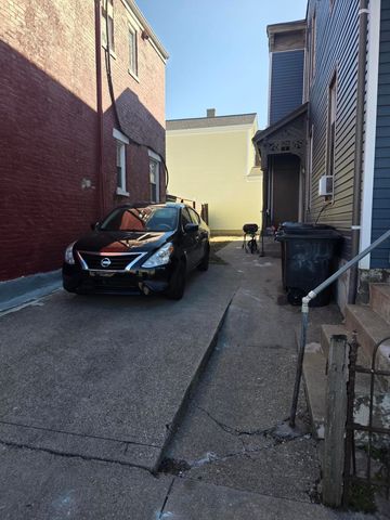 108 W 7th Street, Newport, KY 41071