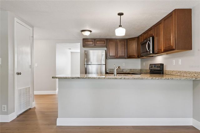3625 COCHRAN STREET, Apopka, FL 32703