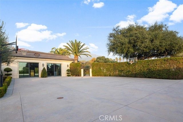 61 Palm Hill Lane, Bradbury, CA 91008