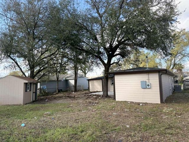 7422 Thurow Street, Houston, TX 77087