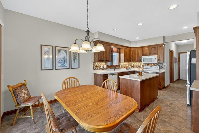 2879 Ivory Road NE, Rochester, MN 55906