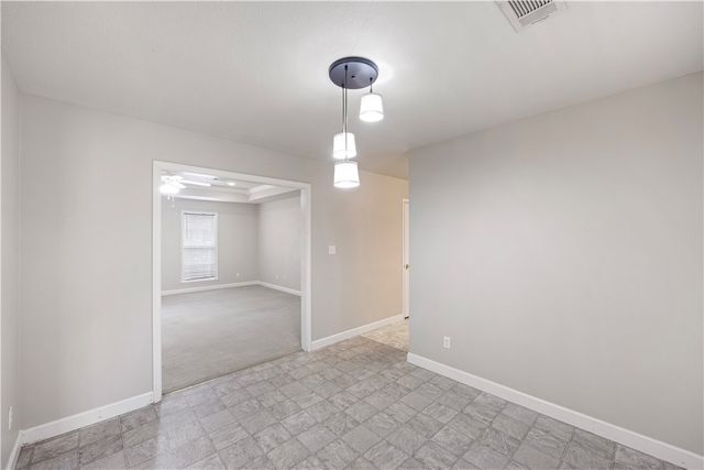 2102 S Greenwich Avenue, Russellville, AR 72802