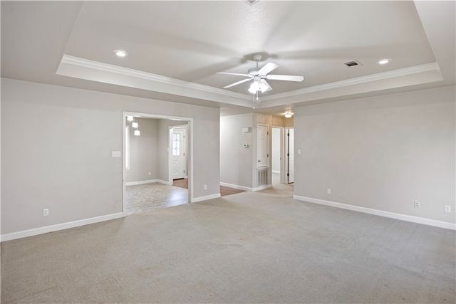 2102 S Greenwich Avenue, Russellville, AR 72802