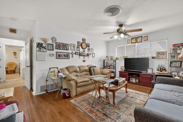 402 SE 20th Street, Mineral Wells, TX 76067