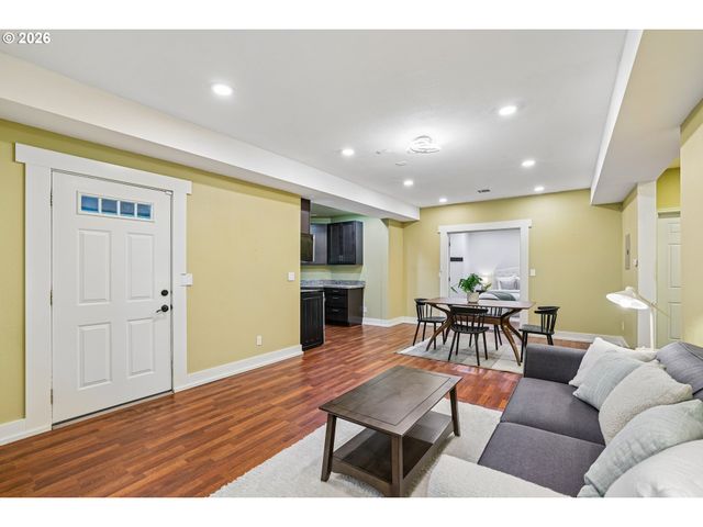 10445 Se 147TH Ave, Happy Valley, OR 97086