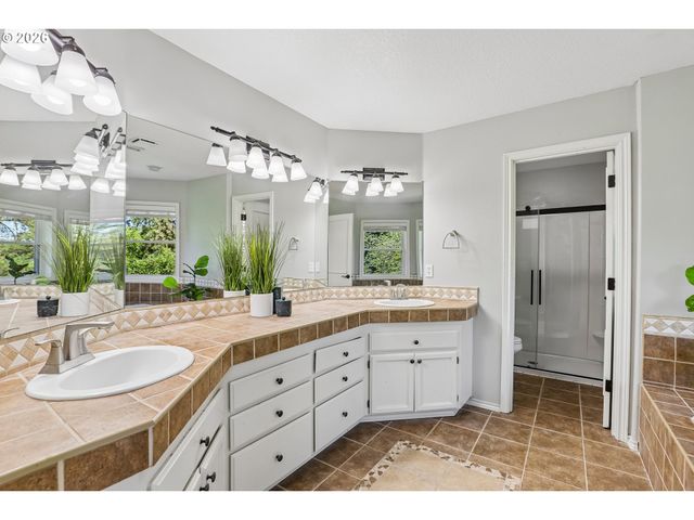 10445 Se 147TH Ave, Happy Valley, OR 97086