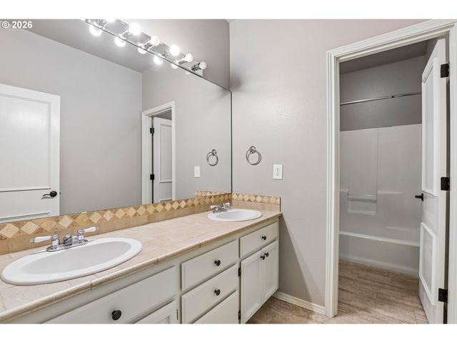 10445 Se 147TH Ave, Happy Valley, OR 97086