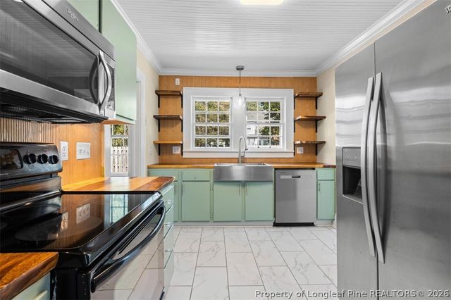 216 N Virginia Avenue, Fayetteville, NC 28305