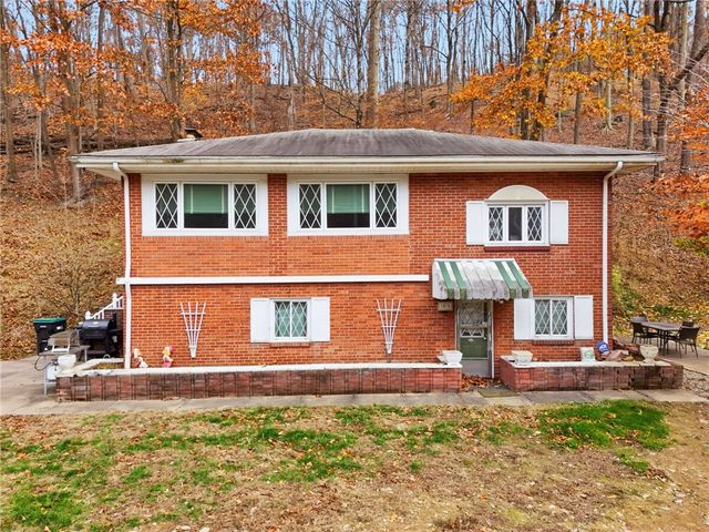 1076 Saxonburg Blvd, O'hara, PA 15116