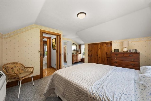 13 Lakeside Ave, Lakeville, MA 02347