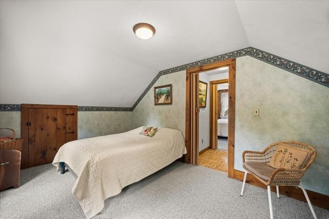 13 Lakeside Ave, Lakeville, MA 02347