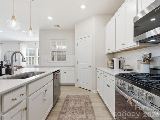 4044 Whipcord Drive, Waxhaw, NC 28173