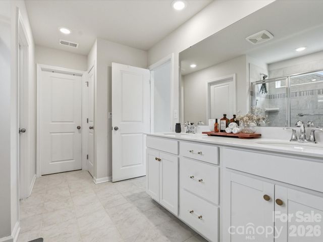 4044 Whipcord Drive, Waxhaw, NC 28173