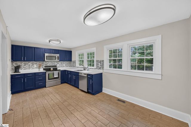 121 Connecticut Avenue, Greer, SC 29650
