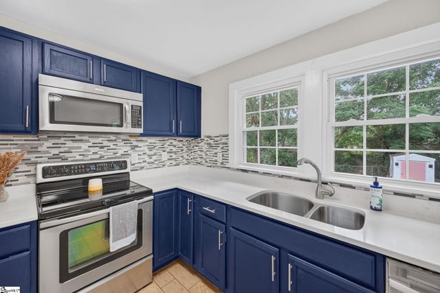 121 Connecticut Avenue, Greer, SC 29650