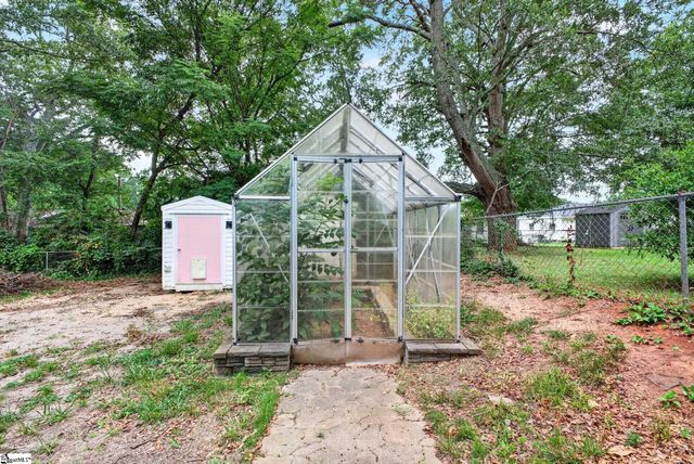 121 Connecticut Avenue, Greer, SC 29650