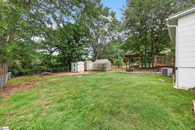 121 Connecticut Avenue, Greer, SC 29650