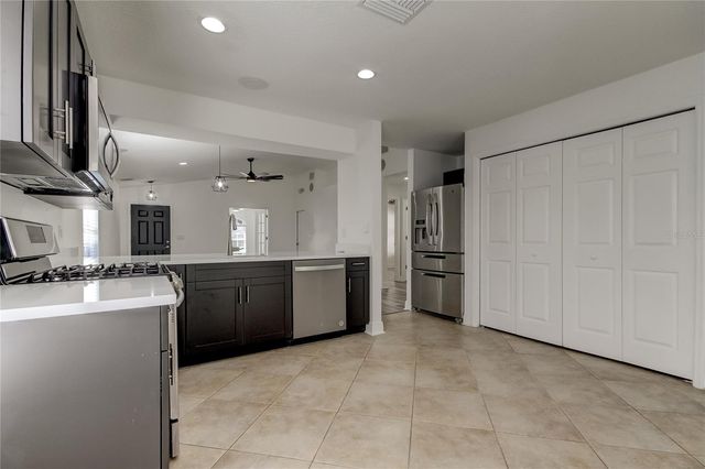 6032 LANSHIRE DRIVE, Tampa, FL 33634