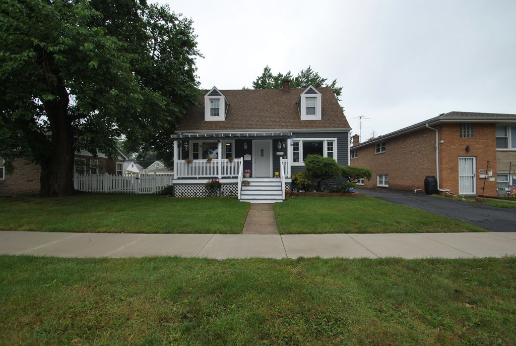 1600 N 33rd Avenue, Melrose Park, IL 60160 — exterior