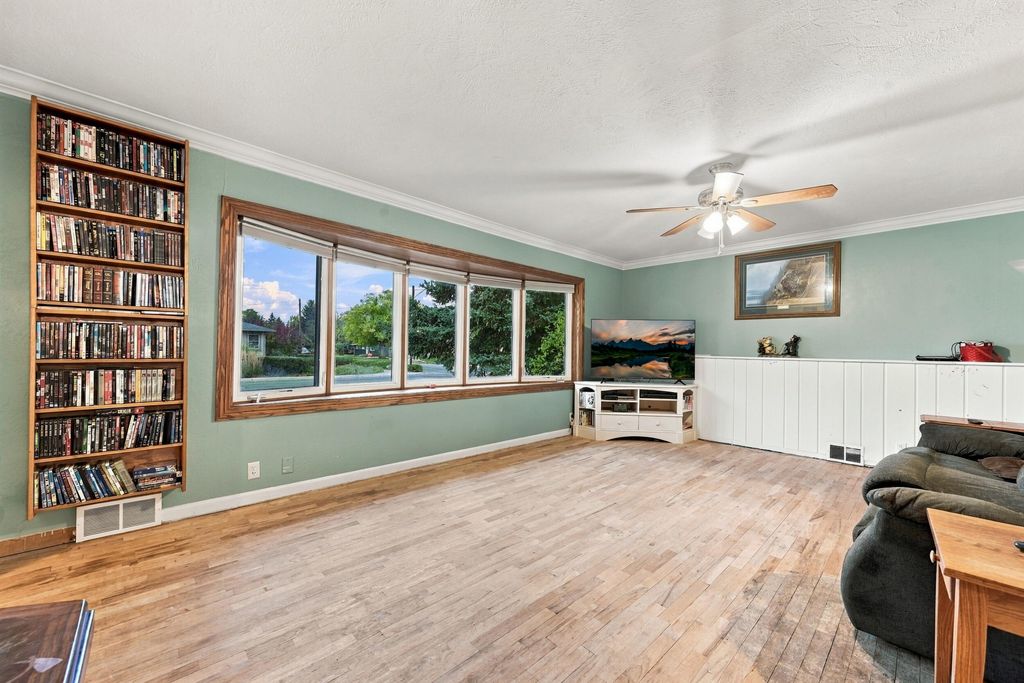 250 Rice Avenue, Sheridan, WY 82801 photo 4