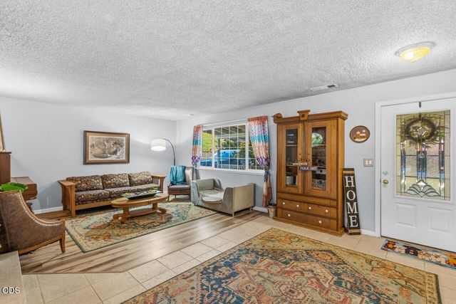 255 Queens Branch Road, Rogue River, OR 97537