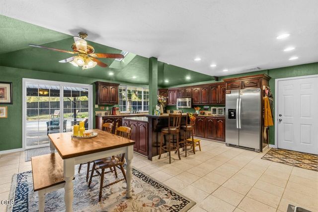 255 Queens Branch Road, Rogue River, OR 97537