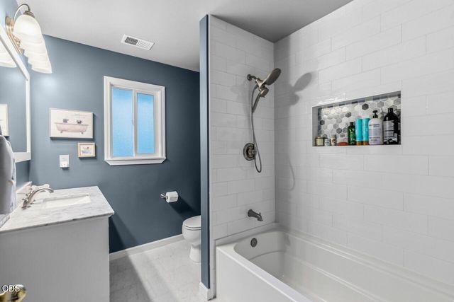 255 Queens Branch Road, Rogue River, OR 97537