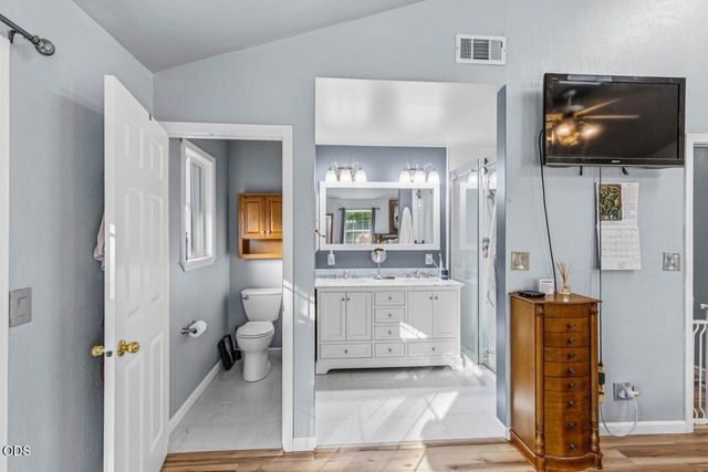 255 Queens Branch Road, Rogue River, OR 97537