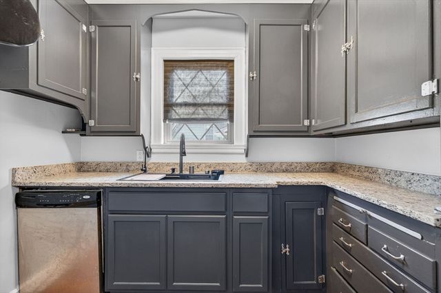 28 Thurlow Ave, Revere, MA 02151