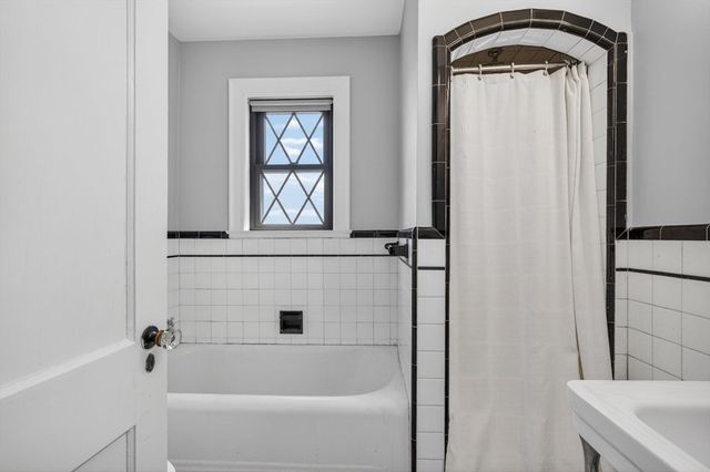 28 Thurlow Ave, Revere, MA 02151