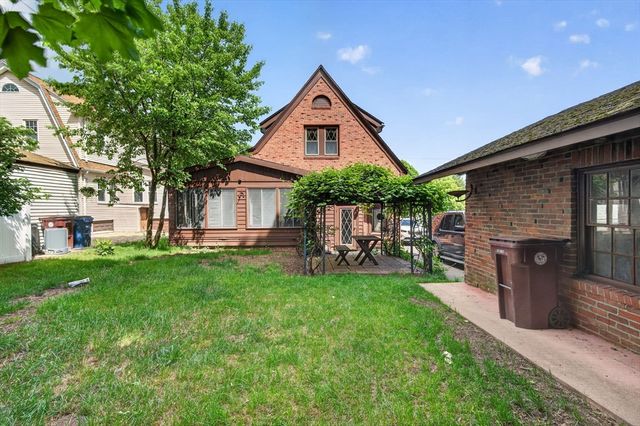 28 Thurlow Ave, Revere, MA 02151