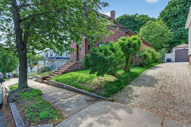 28 Thurlow Ave, Revere, MA 02151