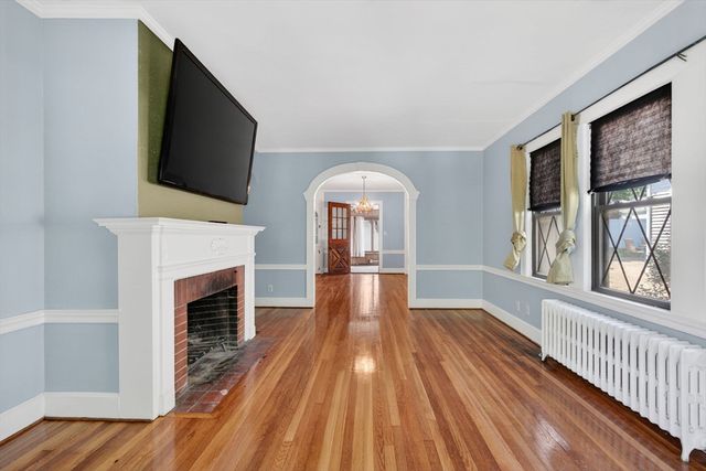28 Thurlow Ave, Revere, MA 02151