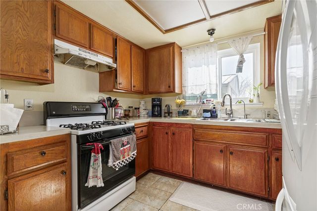 16171 Winterwood, Fontana, CA 92335