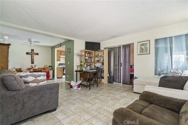 16171 Winterwood, Fontana, CA 92335