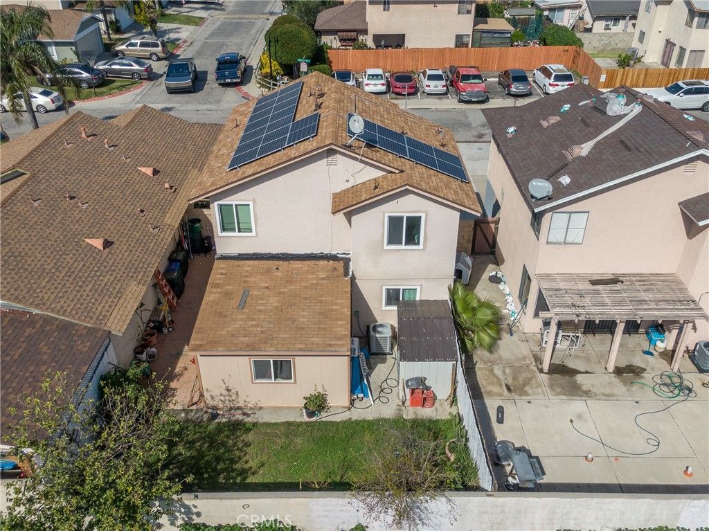 Image 33 of property listing at 16171 Winterwood, Fontana, CA 92335