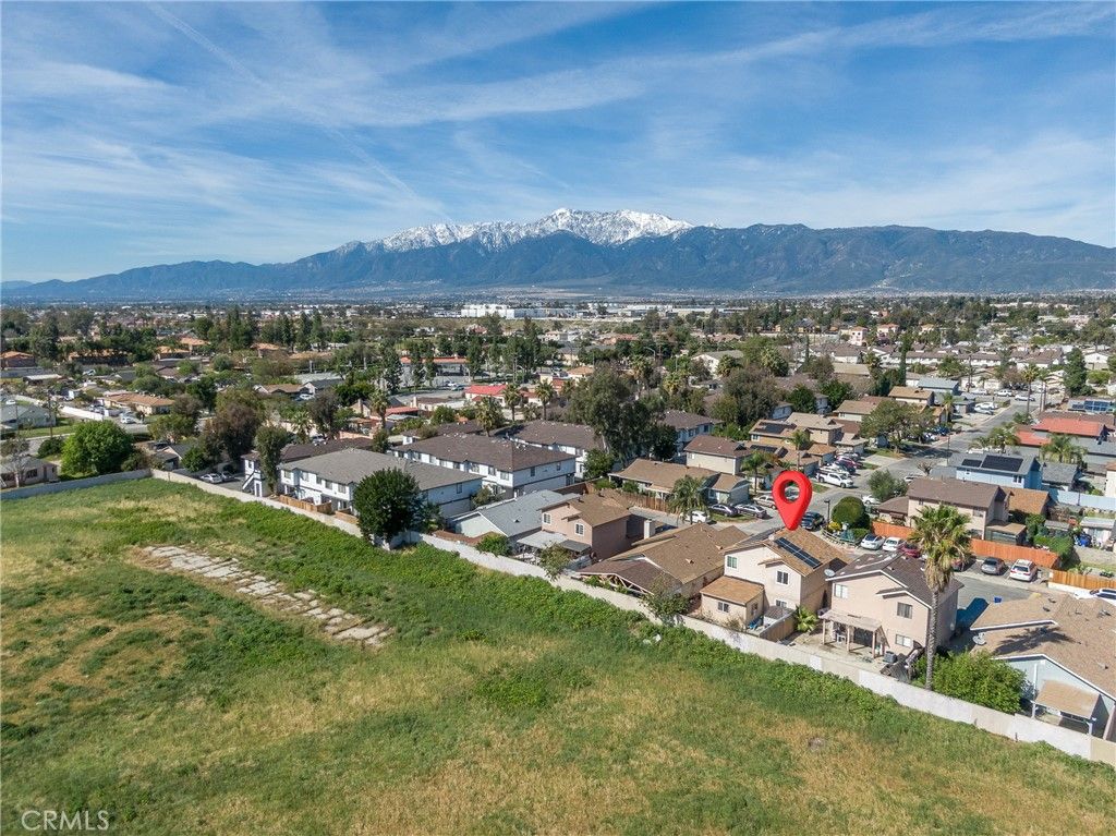 Image 36 of property listing at 16171 Winterwood, Fontana, CA 92335