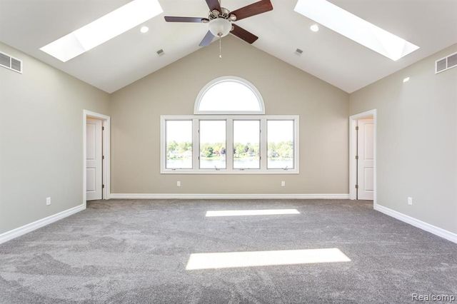 16665 Kings Fairway Lane, Grand Blanc, MI 48439